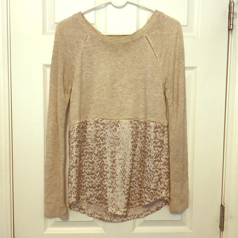 Potter’s Pot Gold and wheat heathered tunic